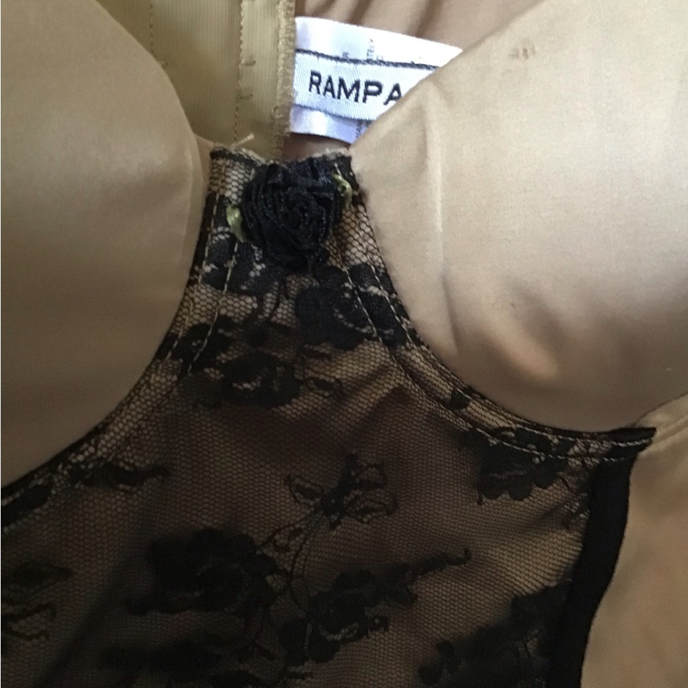 Brand ,, Rampage” Corset - Picture 3 of 3